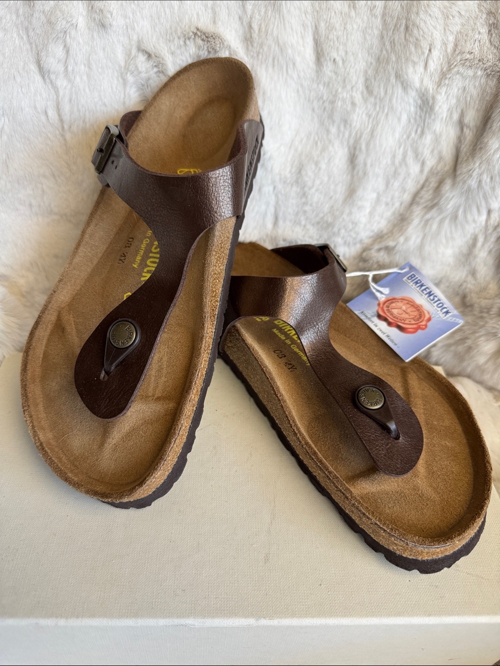 Birkenstock Women’s  Brown Leather Gizah Toe-Post Sandals